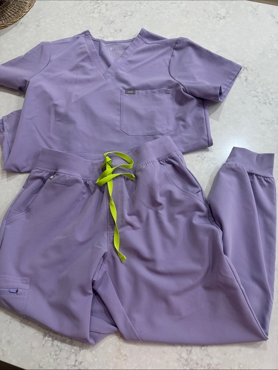 Figs Other - Figs Lavender Scrub Set with Neon Lime Drawstring